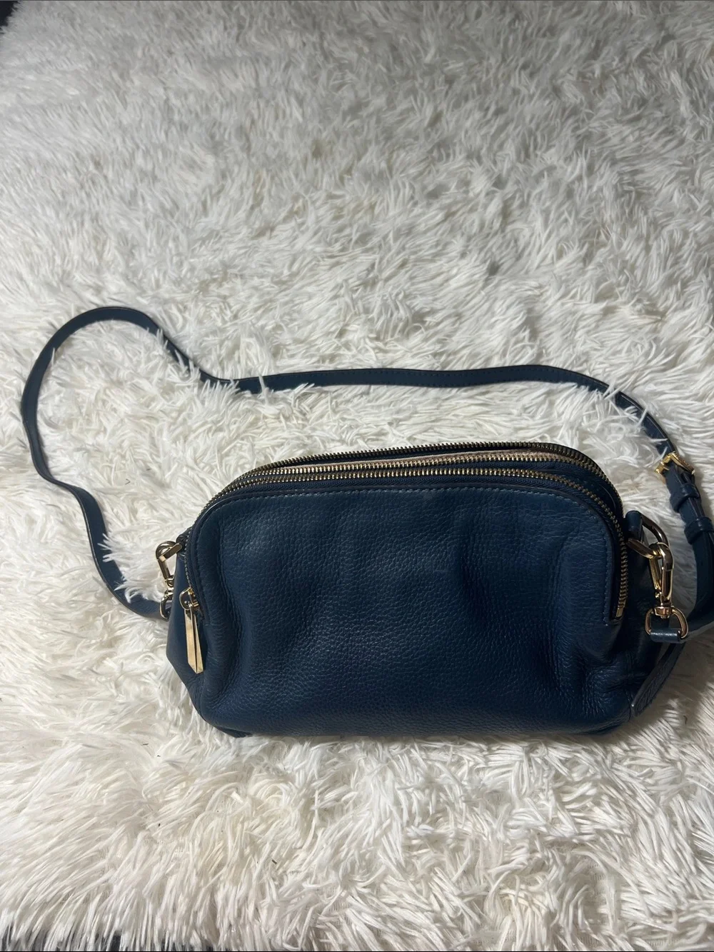 Michael Kors pebbled comfortable interior